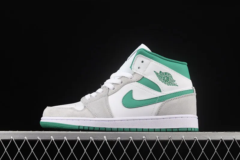 All categories Air Jordan Jordan series basketball shoes Air Jordan 1 Mid Different versions Air Jordan 1 Mid AJ1 Joe 1 white gray green mid-top basketball shoes DC7294-103